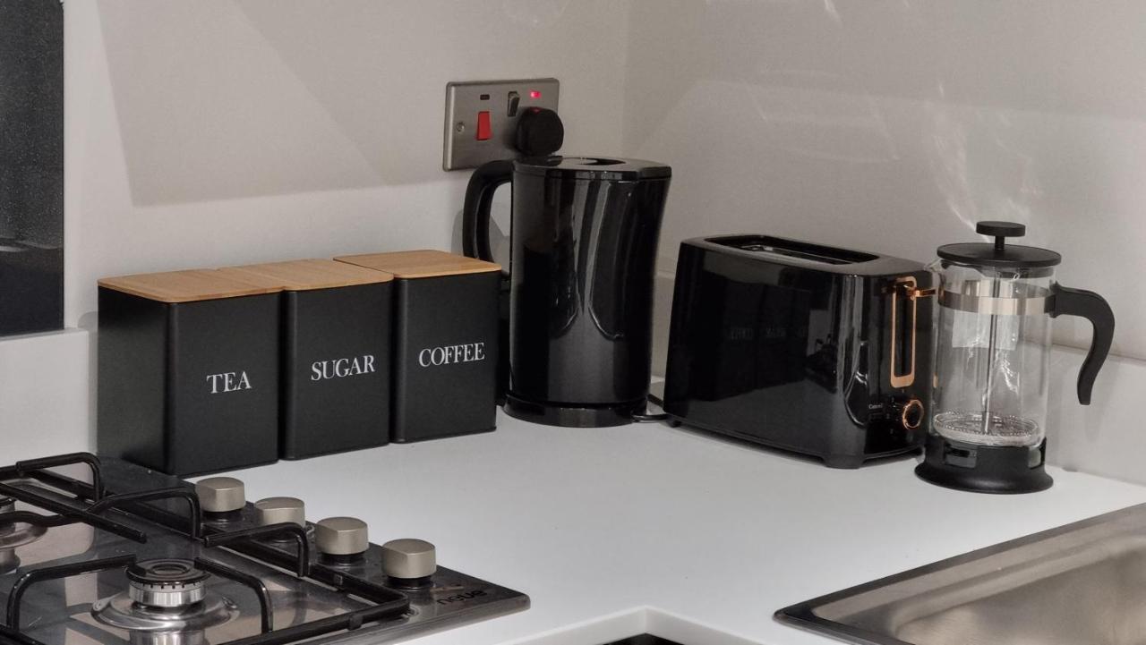 George House Newbury Luxury Apartments Экстерьер фото